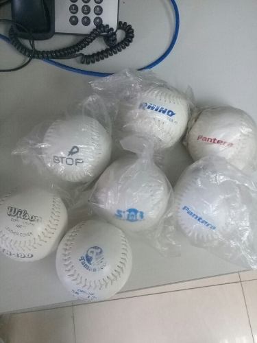 Pelotas De Softbal Wilson Tamanaco Y Otras