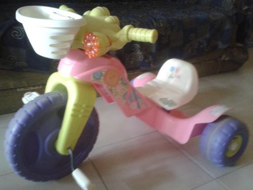 Triciclo Para Niña Barbie Con Luces Y Sonido