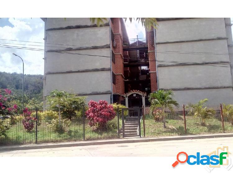 Apartamento 72 M2 Conj.Res.La Moncloa, Guarenas