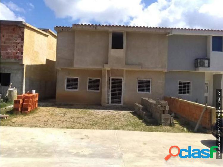 Casa en Venta Cabudare Jose Gre, AL 20-4626