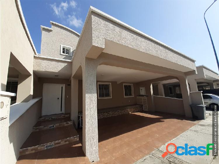 Casa en Venta Ciudad Roca 20-10844 JM