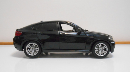 1:18 Bmw X6 M () Camioneta Crossover Suv Bburago