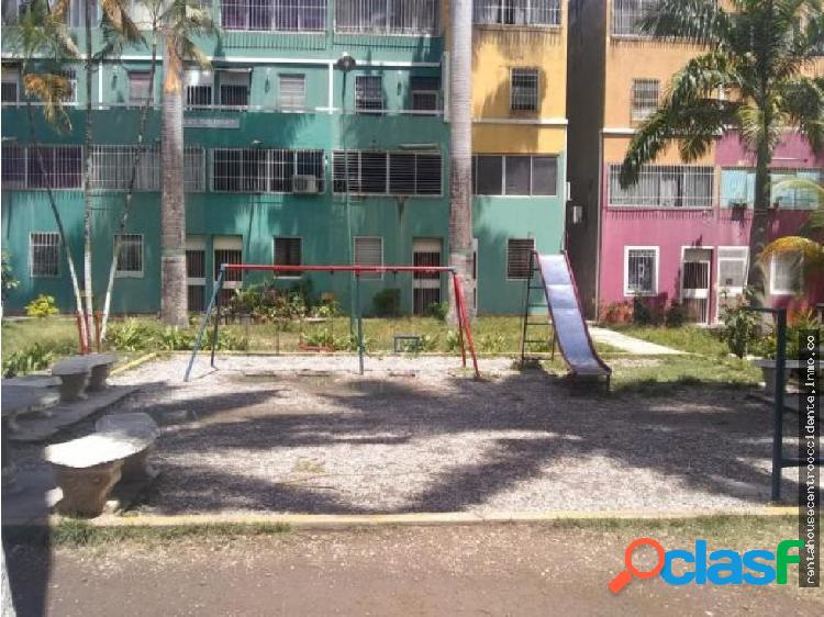 Apartamento en Venta Alamariera, AL 20-3309