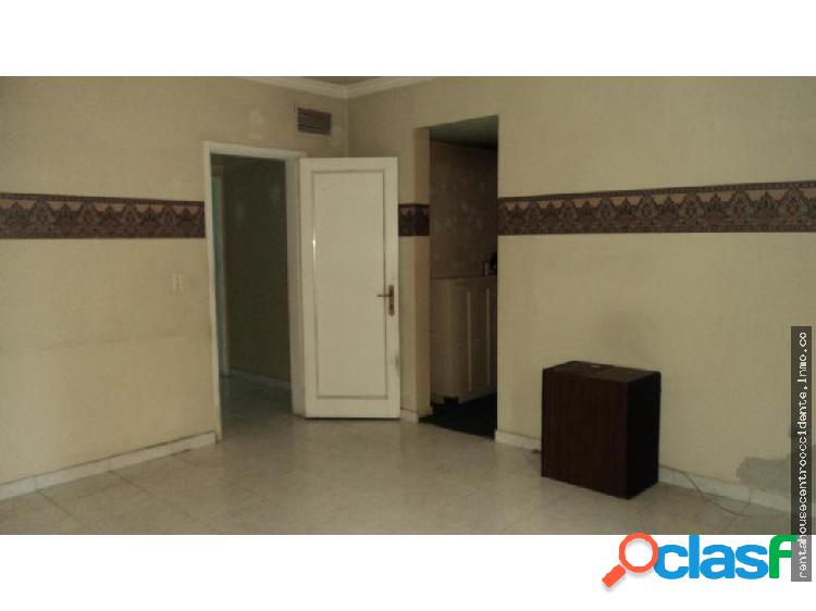 Apartamento en Venta Bqto. Este, AL 20-2089