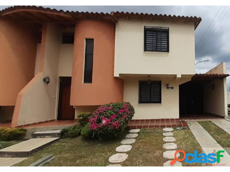 Casa en Venta Cabudare 20-3845