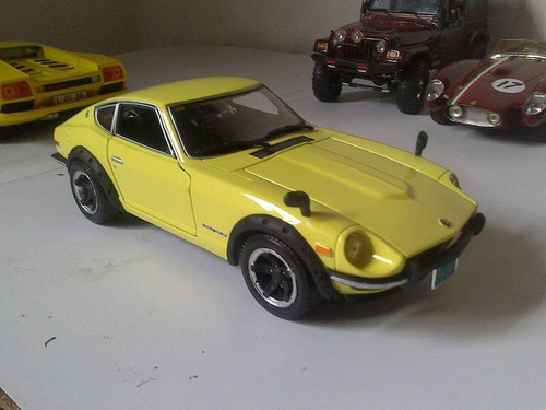 Datzun 240z Maisto 1/18 Modificado