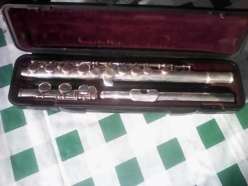 Flauta Yamaha Transversal Modeló 211