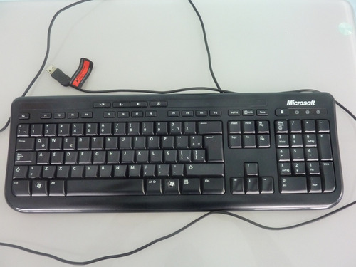 Teclado Para Pc Microsoft Wired Keyboard 600 Usb