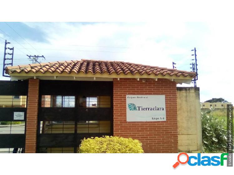 Townhouse Parque Valencia 20-4400 RS 4124393667