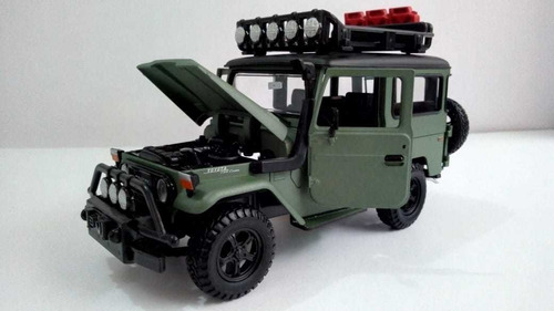 Toyota Fj40 Safari/ Verde/ Escala cms Largo /