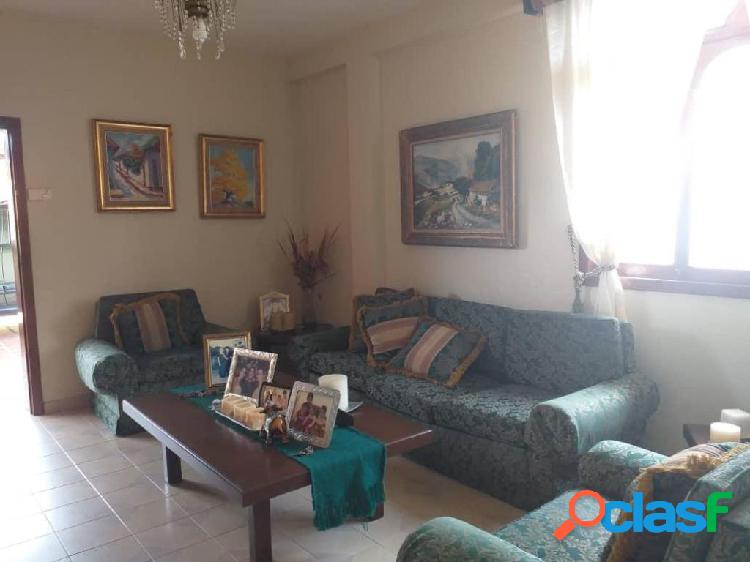 RAH: 19-13906. Casa en venta en Santa Rosa