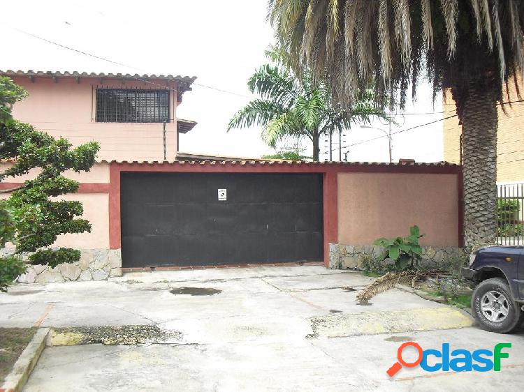 RAH: 20-249. Casa en venta en Del Este