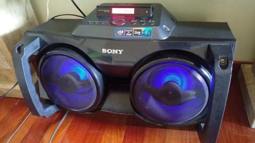 Equipo De Sonido Portatil Sony (iPod, Usb, Radio, Audio In)