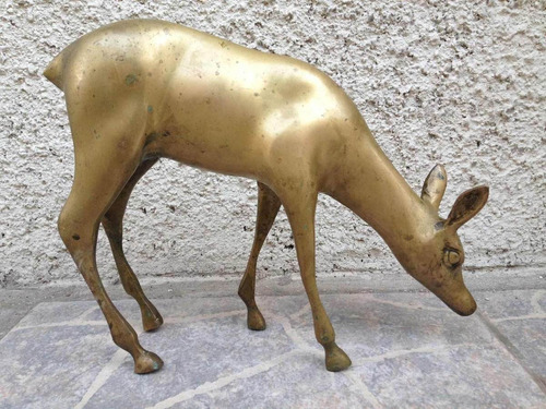 Figura Escultura Ciervo. Animales Decorativos En Bronce