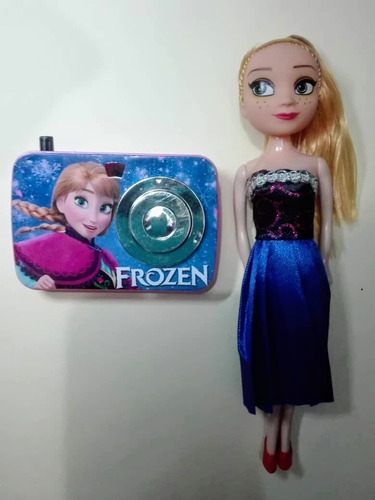 Set Frozen Muñeca Ana 15cm + Mini Cámara Frozen