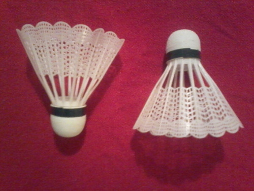 = 6 = Badminton = Gallito = Volante = Plastico = 6 Piezas =