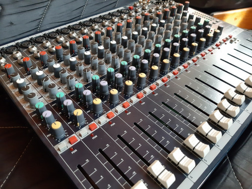 Consola Audio Soundcraft Exf 12 Canales Con Lexicon Effects