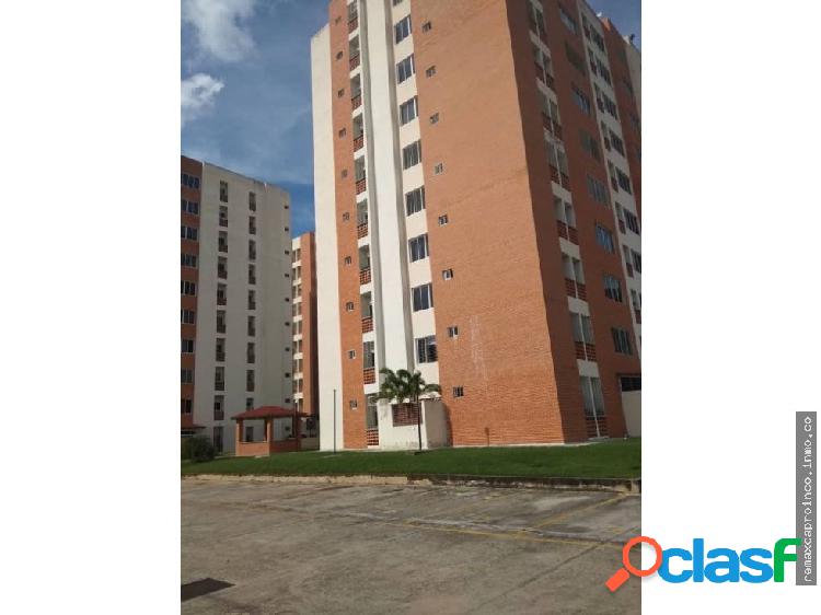 APARTAMENTO EN RESIDENCIAS DORAL COUNTRY