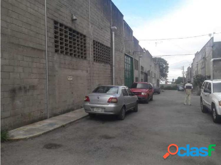 SE VENDE GALPON INDUSTRIAL EN FILAS DE MARICHE