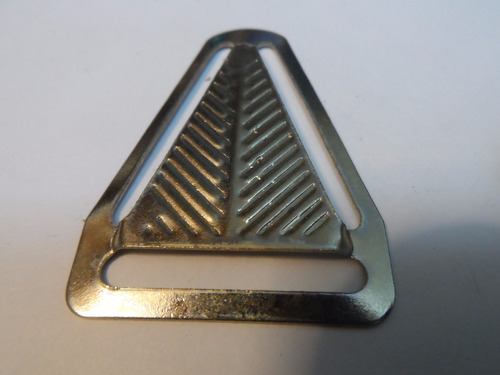 Triangulo Metalico 30 Mm O 3 Cms Plateado O Nickelado