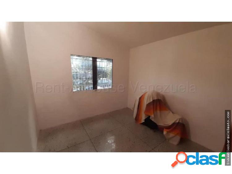 Casa en Venta Camino de La Mendera 20-8952 JRH