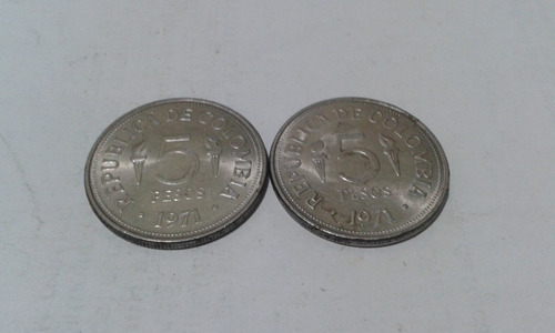 Dos Monedas Antiguas Colombianas De 5 Pesos Edicion Especia