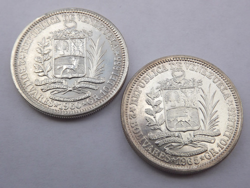Dos Monedas De Plata. (2 Bs) Dos Bolívares. Años  Y