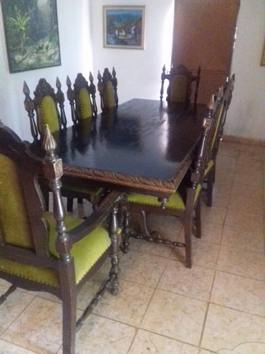 Juego De Comedor De 8 Sillad De Madera Yusado Pero En Buen E