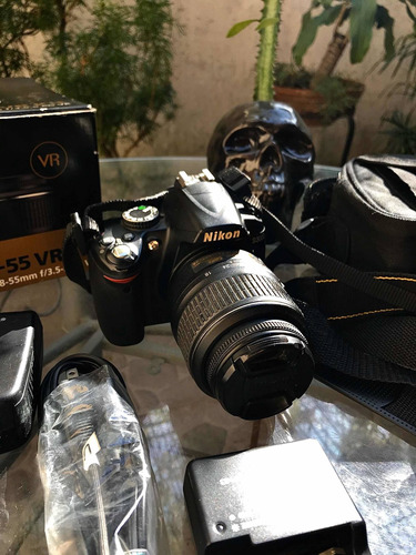 Cámara Nikon D- Lente mm + Bolso + Accesorios