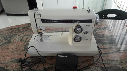 Máquina De Coser Kenmore Sears 80$