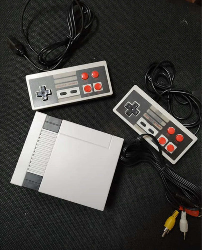 Nintendo Clásico Nes + 2 Controles + 620 Juegos