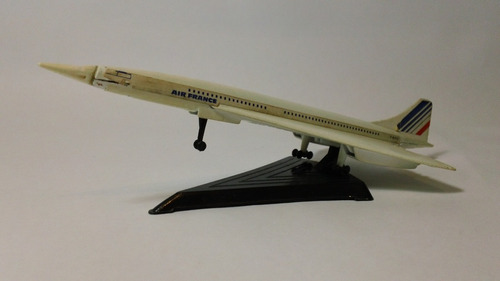 Avion Concorde A Escala Original Con Libreta.