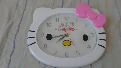 Reloj Hello Kitty De Pared Original Preguntar Precio