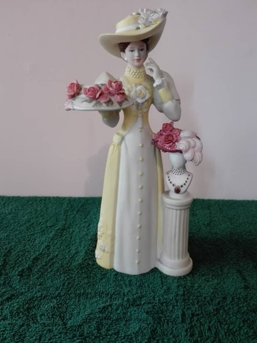 Muñeca De Porcelana Avon. Mrs Albee 