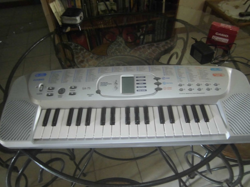 Piano Casio Sa-% Operativo, Poco Uso, Con Su Cable