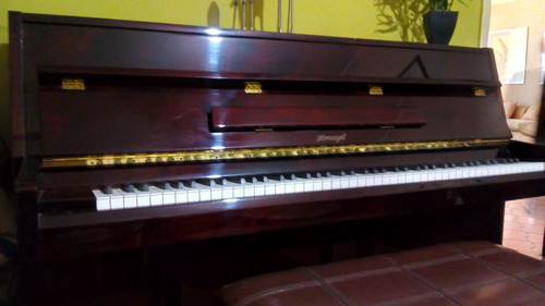 Piano Horugel