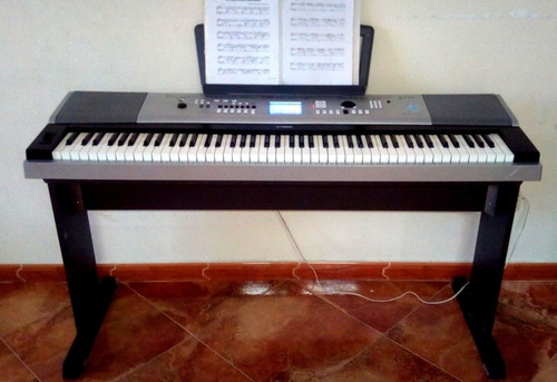 Piano Teclado Yamaha Portable Gran Dgx-530