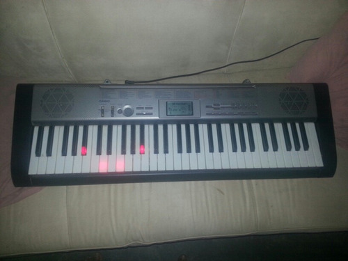 Teclado Casio Lk120