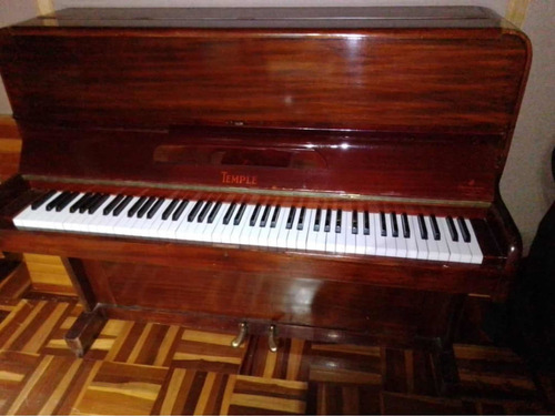 Vendo Piano Inglés Marca Tembre