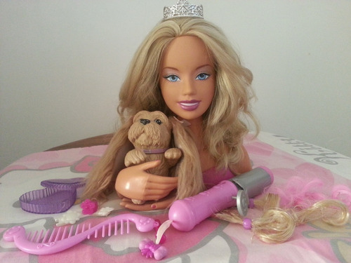 Barbie Peluqueria Con Accesorios.