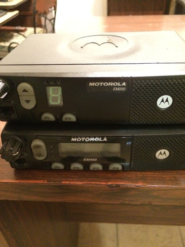 2 Radios Motorolas, Em Watt Y Em200 De 25 Watt. Vhf