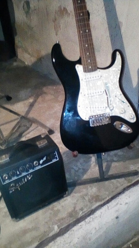 Guitarra Eléctrica Squier Fender