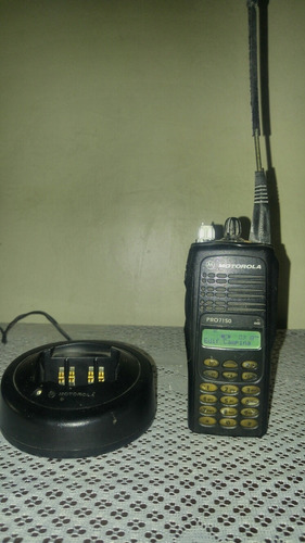 Radio Portátil Motorola Pro  Elite Uhf