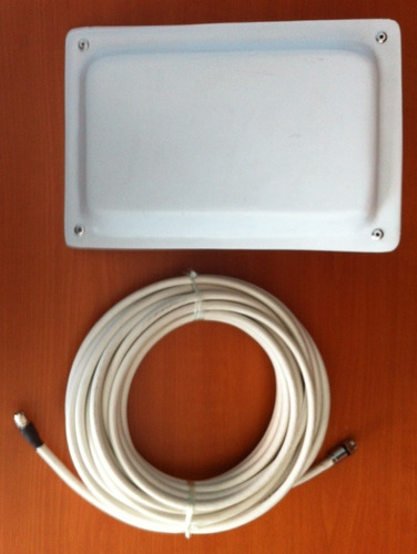 Antena Wifi Tipo Panel De 17dbi Con 10 Metros De Cable Rg6