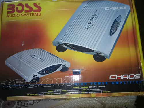 Boss Chaos Series C900 Amplificador De Audio Para Auto 2 Can
