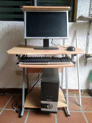 Computadora De Escritorio Pentium Core 2 Duo, Con Su Mesa