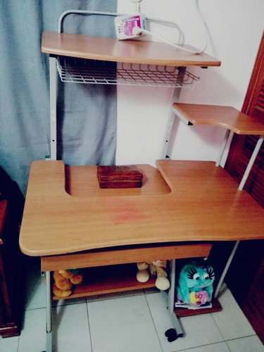 Mesa De Computadora Para Estudiantes