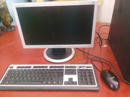 Se Vende Computadora Poco Uso 130$ Negociable