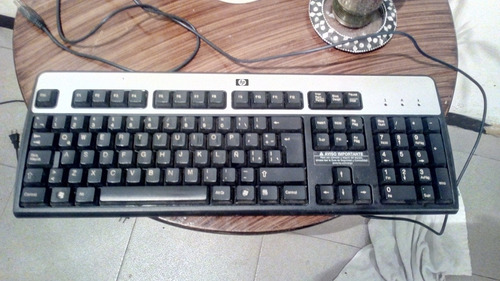 Teclado De Computadora Hp Usado En Buenas Condiciones 10ver.