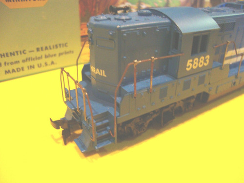 Locomotora Athearn Modelo Gp-9